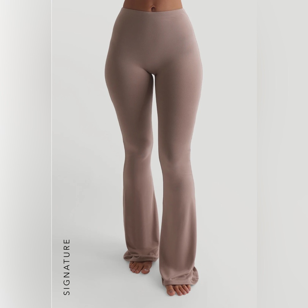 My Outfit Online Pro-Technical Flared Leggings - Warm Mocha